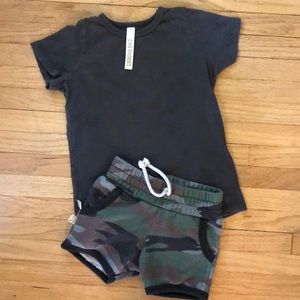 Childhoods Clothing 2T Camo Shorts / T Shirt
